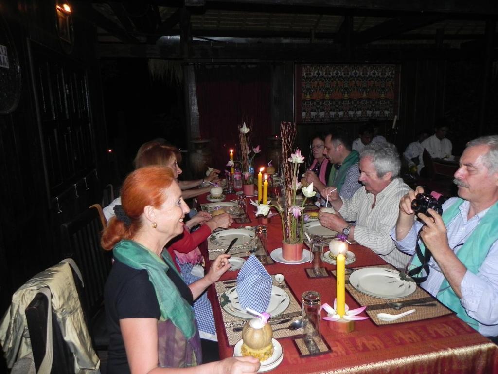 The Bong Thom Homestay Siem Reap Esterno foto