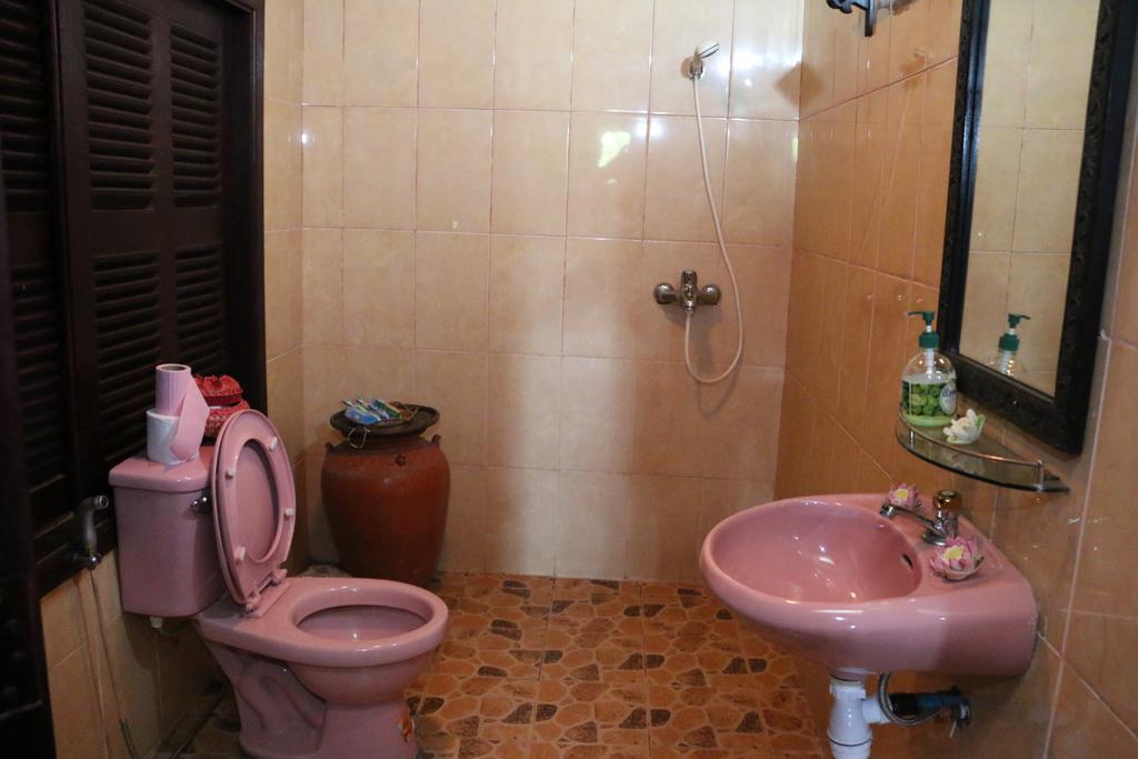 The Bong Thom Homestay Siem Reap Esterno foto
