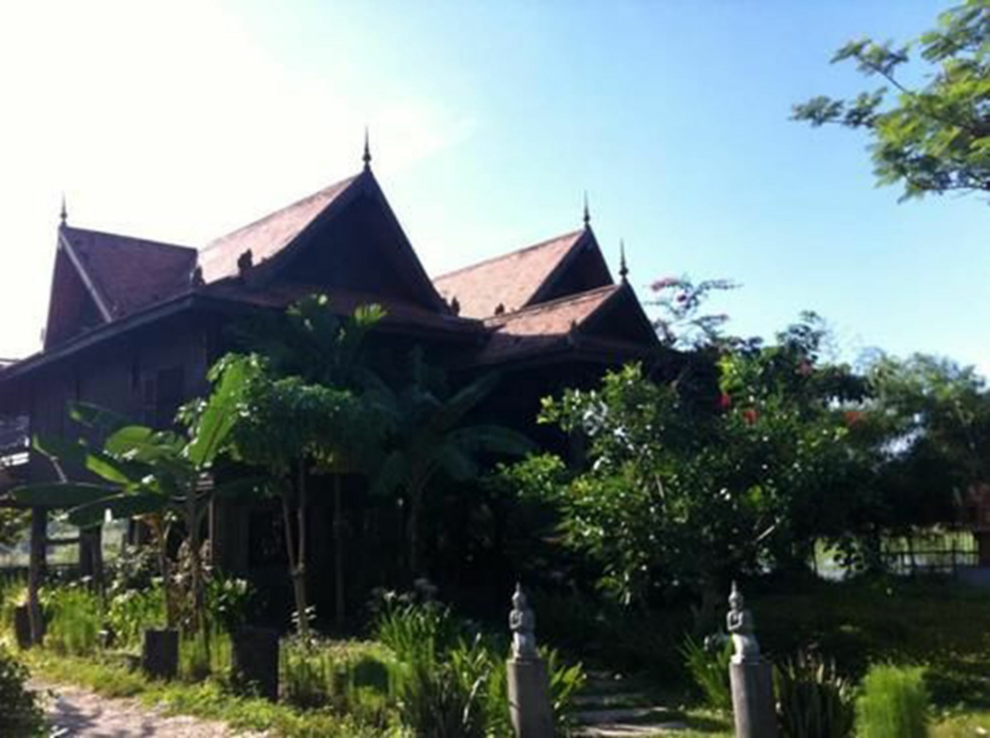 The Bong Thom Homestay Siem Reap Esterno foto