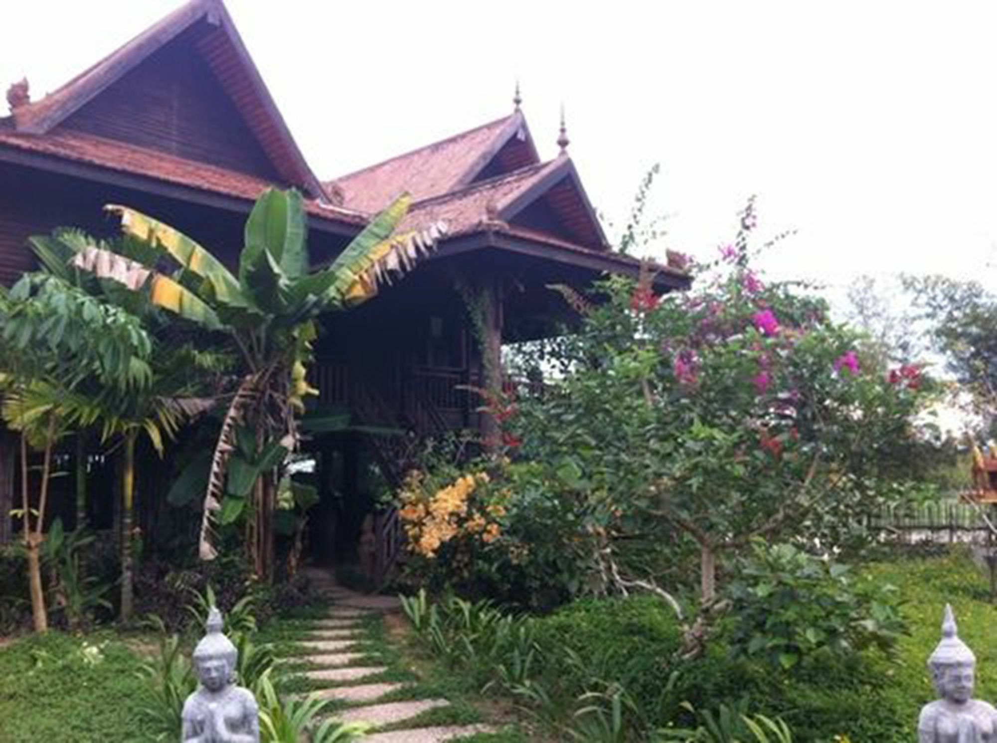 The Bong Thom Homestay Siem Reap Esterno foto